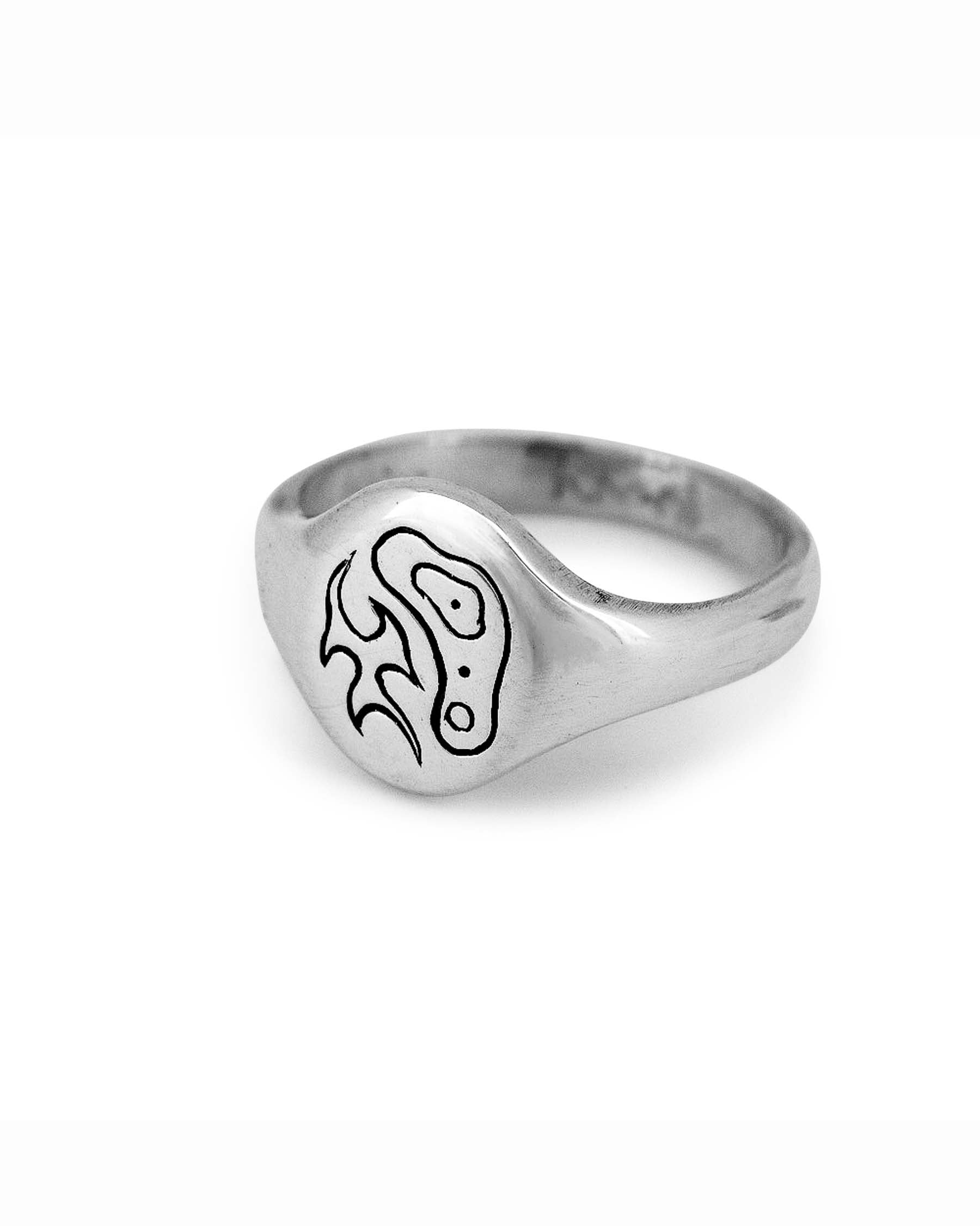 Form Flow Silver